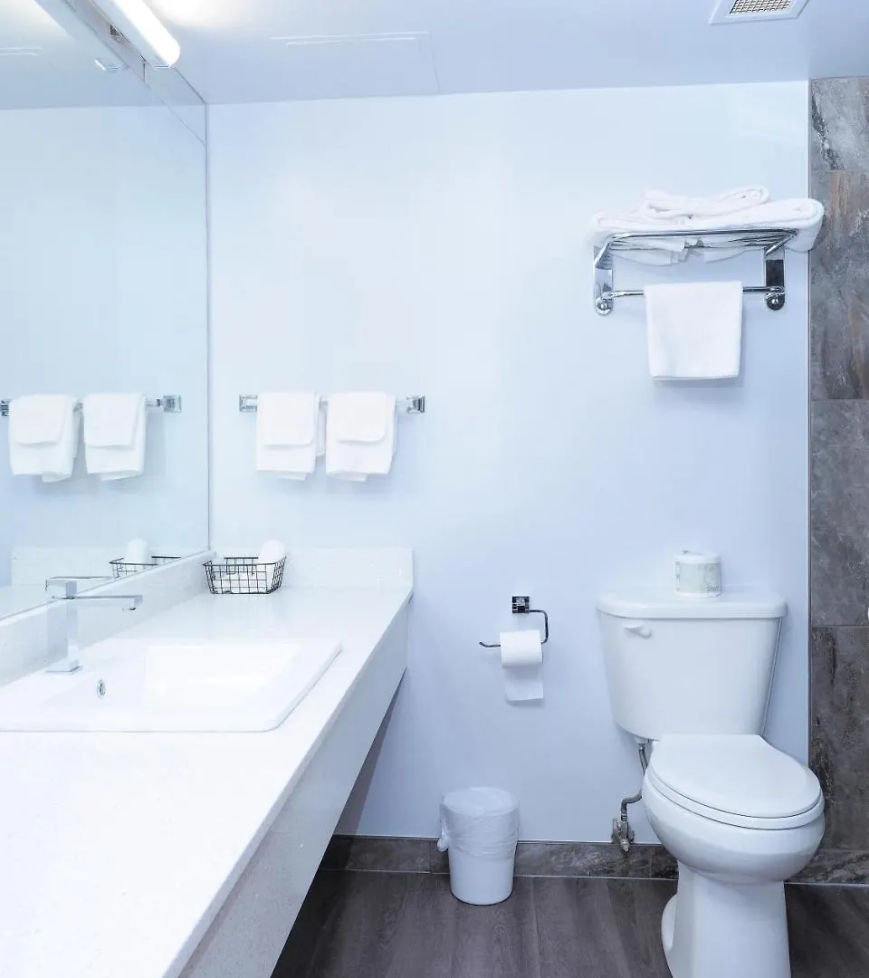 Argyll Plaza Hotel Edmonton