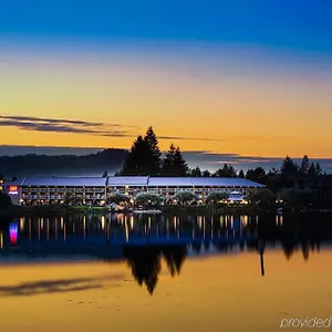 https://inn-on-long-lake.richmond-hotels.com